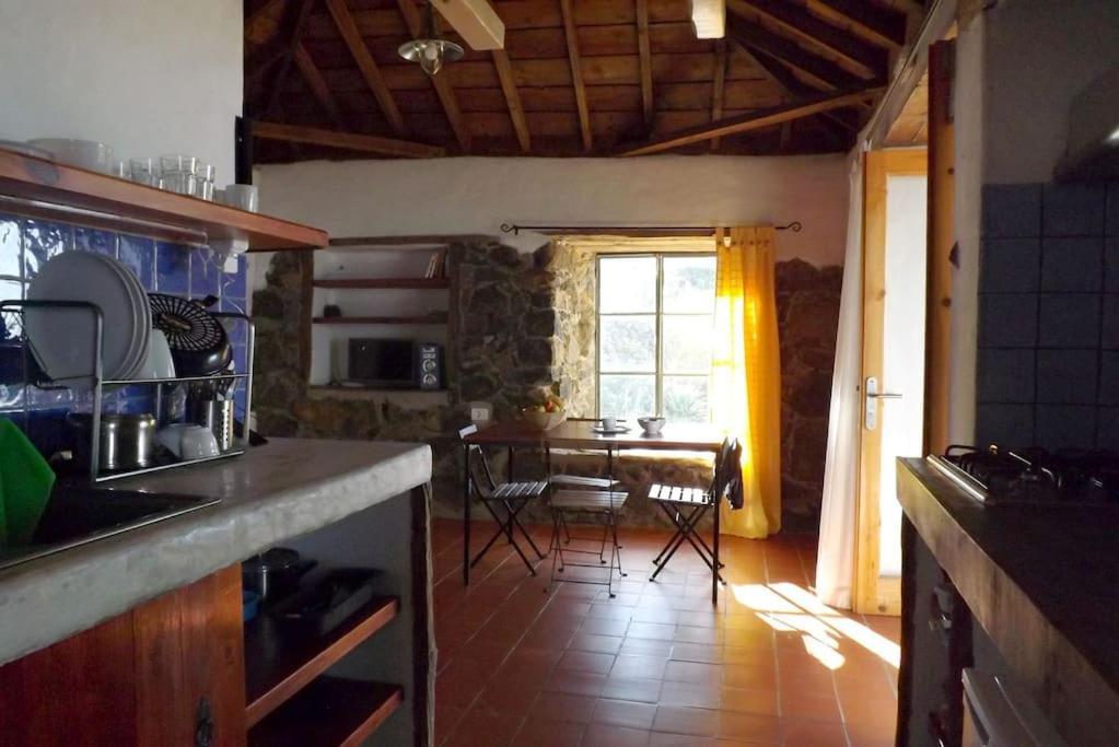 Villa Casita En El Campo Con Vista Al Oceano Tijarafe Esterno foto